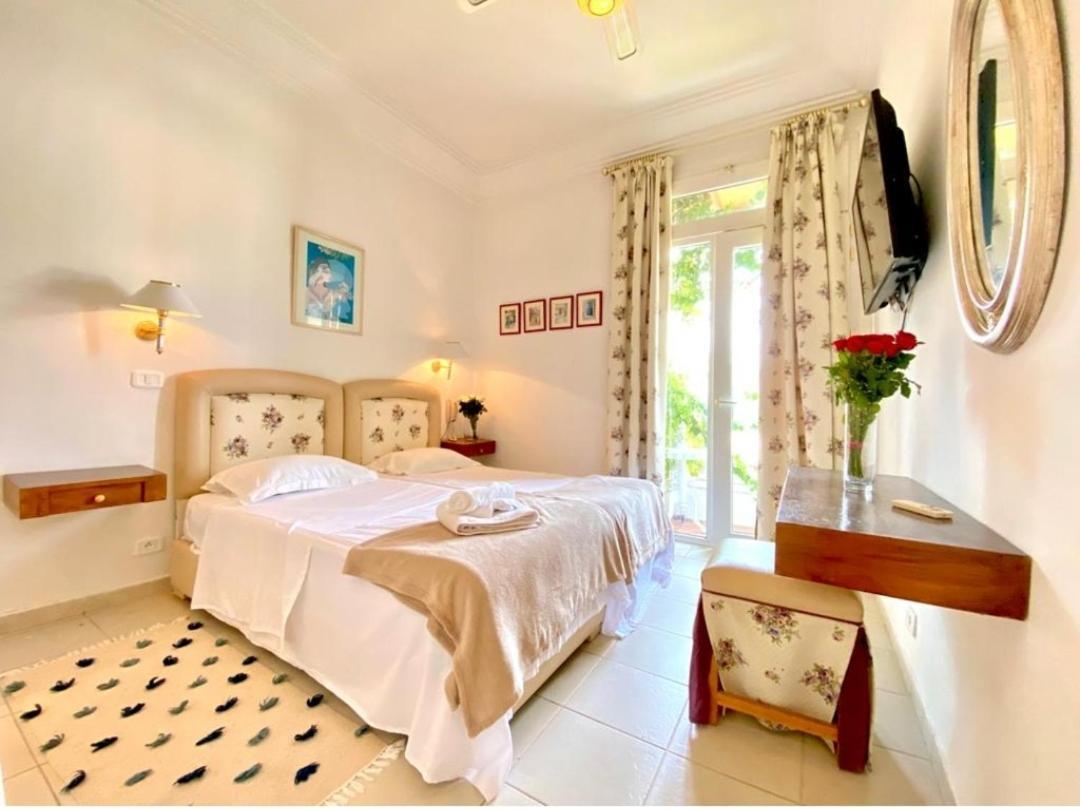 Plaza Corniche Hotel La Marsa Buitenkant foto